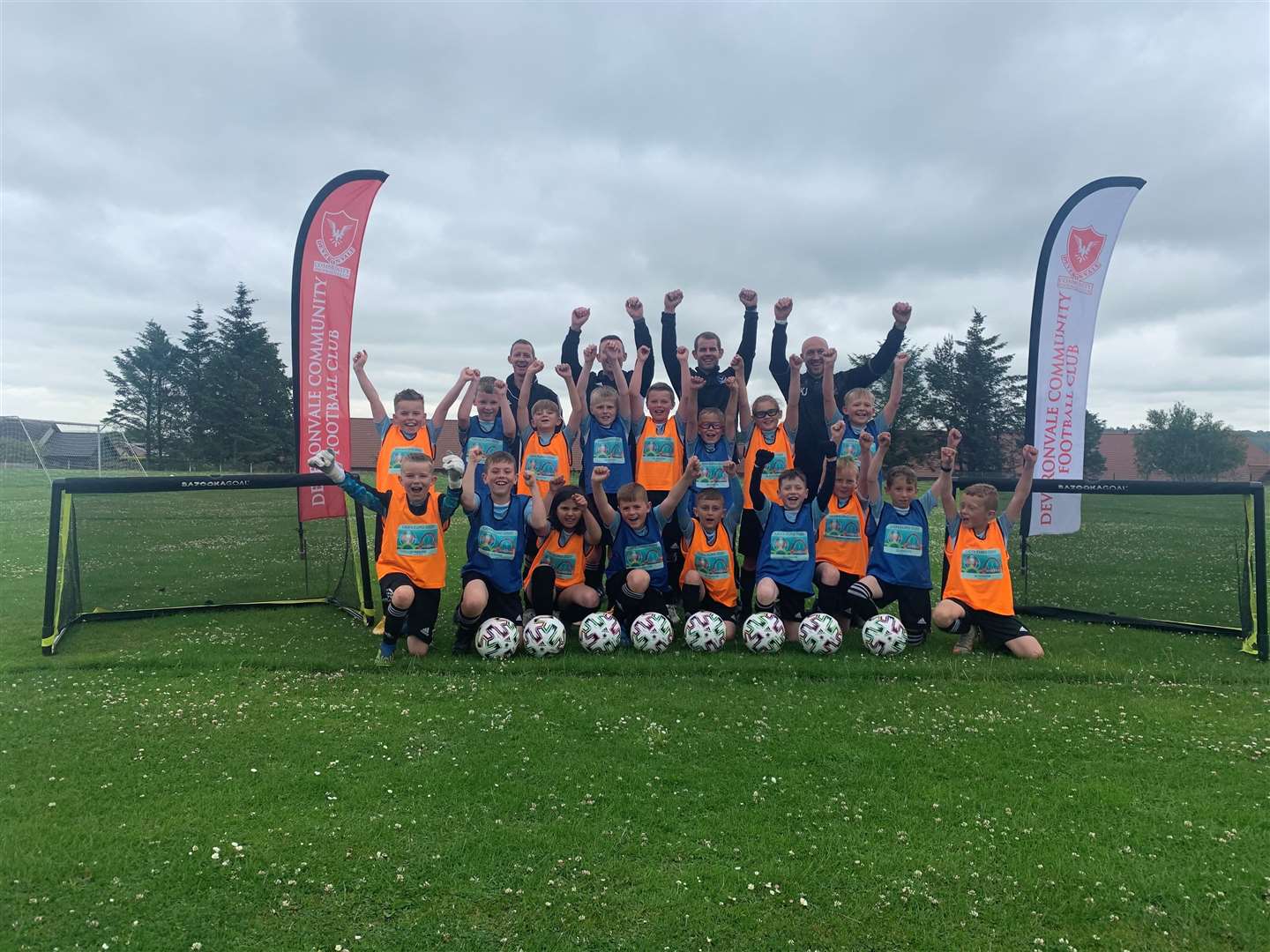 Grassroots football club in Glasgow raising funds through the UW Connector programme